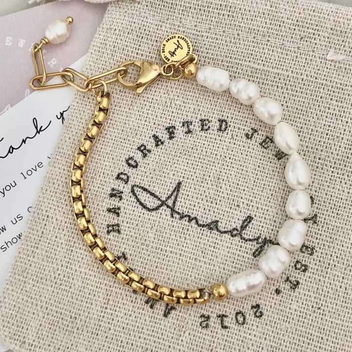 Pearls & Chain Bracelet