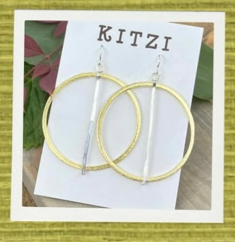 Kitzi Gold Circle w/ Gold Bar Earring 279
